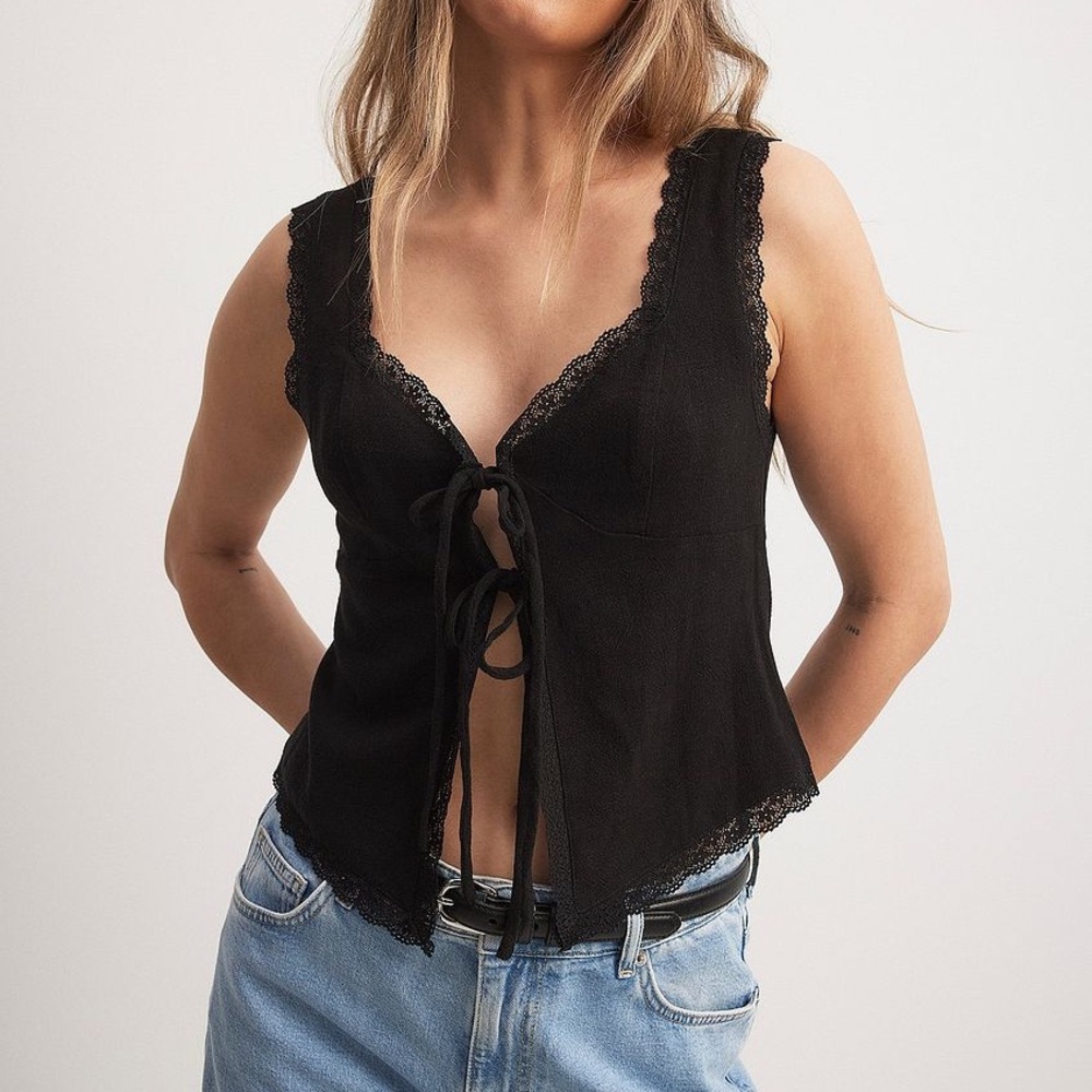 Black Lace Trim tie Vest - Linen-blend lace edge top.